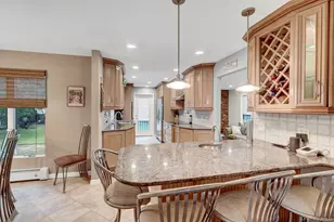 61 Gridley St, West Islip, NY 11795 - Photo 6
