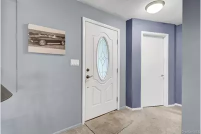 61 Gridley Street, West Islip, NY 11795 - Photo 12