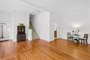 208A Wheatley Rd, Old Westbury, NY 11568 - Photo 12