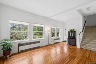 208A Wheatley Rd, Old Westbury, NY 11568 - Photo 8
