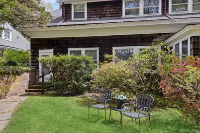 208A Wheatley Road, Old Westbury, NY 11568 - Photo 4