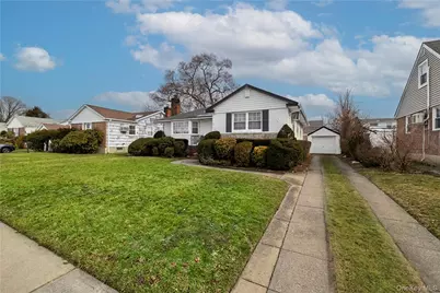 36 Wellsboro Road, Valley Stream, NY 11580 - Photo 2