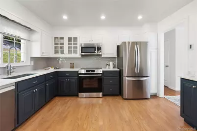 61 Center Drive, Old Greenwich, CT 06870 - Photo 10