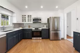 61 Center Dr, Old Greenwich, CT 06870 - Photo 10