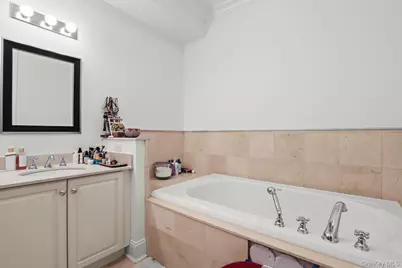 12 N Astor Street #A, Irvington, NY 10533 - Photo 16