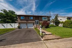 61 Linda Ln, North Babylon, NY 11703 - Photo 2