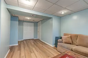 61 Linda Ln, North Babylon, NY 11703 - Photo 20