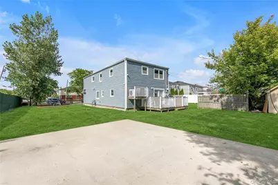 647 Jarvis Avenue, Far Rockaway, NY 11691 - Photo 28