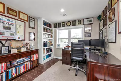 647 Jarvis Avenue, Far Rockaway, NY 11691 - Photo 18