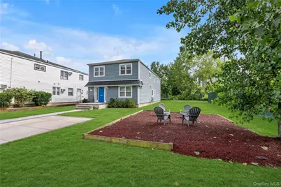 647 Jarvis Avenue, Far Rockaway, NY 11691 - Photo 2