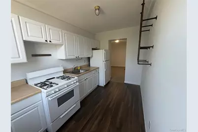 37 East Main Street #201, Oyster Bay, NY 11771 - Photo 2