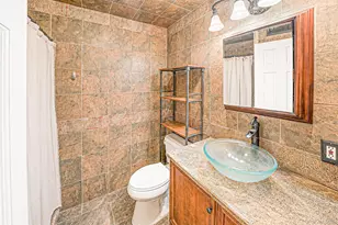 64 Mowbray Ave, Bay Shore, NY 11706 - Photo 18