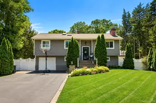 12 Linden Ln, Farmingville, NY 11738 - Photo 2