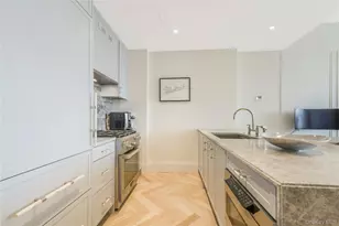 250 E 21st St, New York, NY 10010 - Photo 6