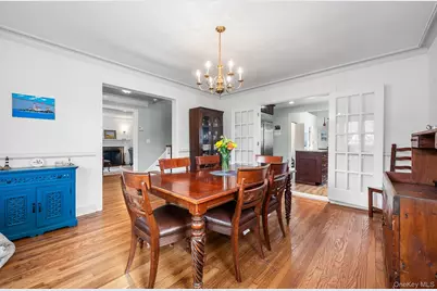 3 Demott Avenue, Rockville Centre, NY 11570 - Photo 12