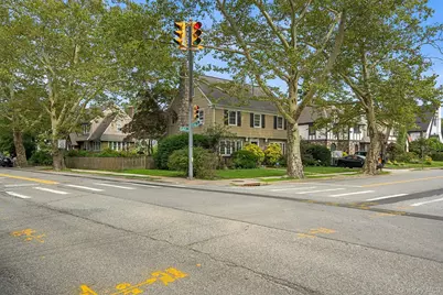 3 Demott Avenue, Rockville Centre, NY 11570 - Photo 6