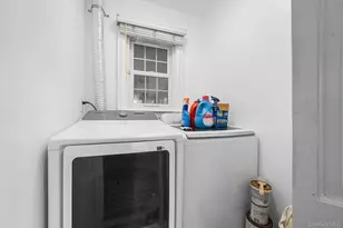 3 Demott Ave, Rockville Centre, NY 11570 - Photo 18