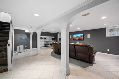 3 Demott Avenue, Rockville Centre, NY 11570 - Photo 30