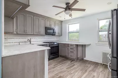 245-41B 77th Crescent #2nd Fl, Bellerose, NY 11426 - Photo 4