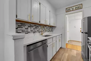 43-25 Douglaston Pkwy, Douglaston, NY 11363 - Photo 6