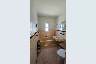 10531 63rd Avenue, Forest Hills, NY 11375 - Photo 14