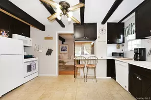 154 Argyle Rd, Garden City, NY 11530 - Photo 12