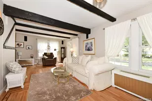 154 Argyle Rd, Garden City, NY 11530 - Photo 4