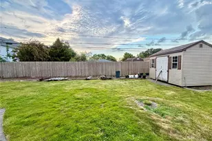 89 Bruce Ave, Hicksville, NY 11801 - Photo 24