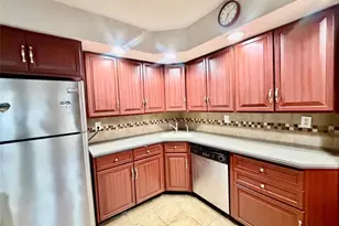 89 Bruce Ave, Hicksville, NY 11801 - Photo 20