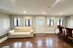 89 Bruce Ave, Hicksville, NY 11801 - Photo 18