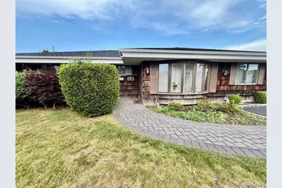 89 Bruce Avenue, Hicksville, NY 11801 - Photo 8