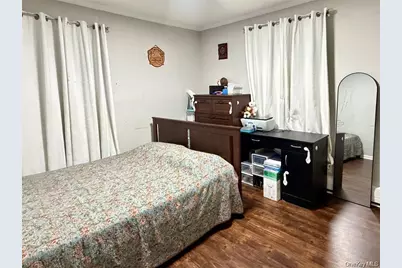 89 Bruce Avenue, Hicksville, NY 11801 - Photo 14