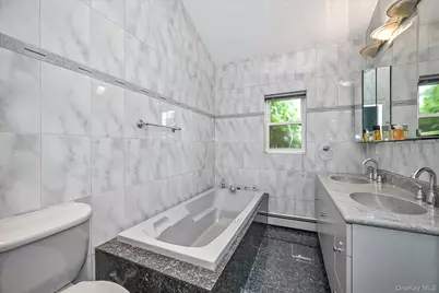 18433 Tudor Road, Jamaica, NY 11432 - Photo 12