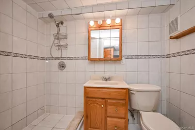 18433 Tudor Road, Jamaica, NY 11432 - Photo 20