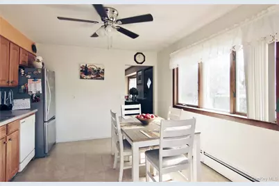 201 Bennett Avenue, Yonkers, NY 10701 - Photo 4