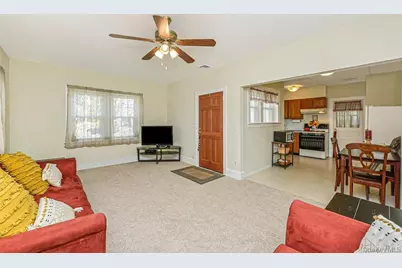 510 Secatogue Avenue, Farmingdale, NY 11735 - Photo 4