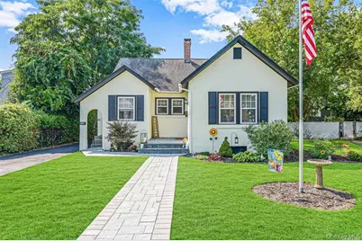 510 Secatogue Avenue, Farmingdale, NY 11735 - Photo 1