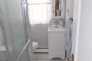 32-39 202nd St, Bayside, NY 11361 - Photo 8