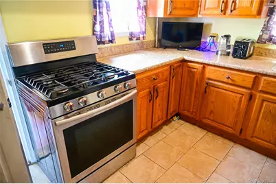 16038 111th Avenue, Jamaica, NY 11433 - Photo 6