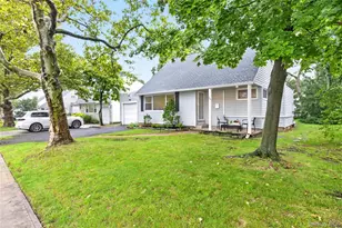 50 Commander Ave, Garden City, NY 11530 - Photo 2