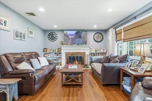 8 Anthony Marangiello St, Glen Cove, NY 11542 - Photo 6
