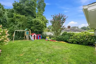 8 Anthony Marangiello St, Glen Cove, NY 11542 - Photo 30