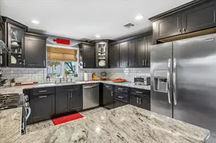 8 Anthony Marangiello St, Glen Cove, NY 11542 - Photo 14