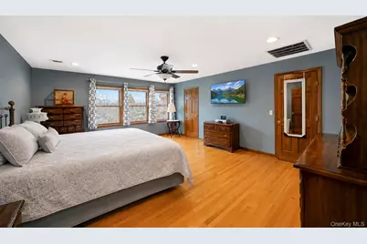 36 George Street, Sayville, NY 11782 - Photo 20