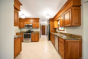 36 George St, Sayville, NY 11782 - Photo 14