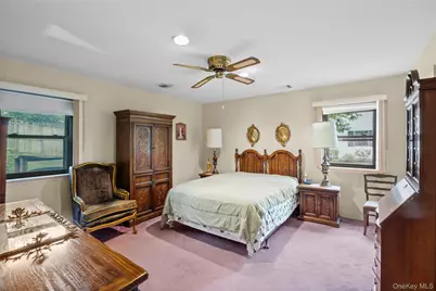 118 Knolls Drive, Stony Brook, NY 11790 - Photo 10