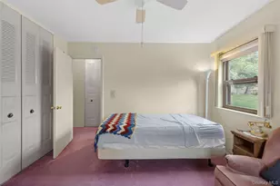 118 Knolls Dr, Stony Brook, NY 11790 - Photo 14