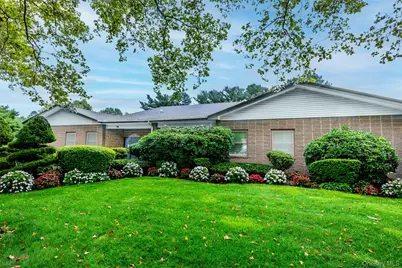118 Knolls Drive, Stony Brook, NY 11790 - Photo 32