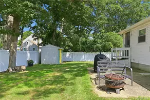 211 Hampton Ave, Mastic, NY 11950 - Photo 24