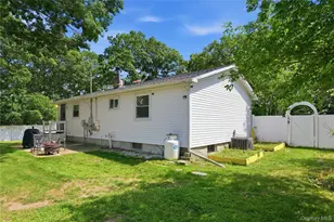 211 Hampton Ave, Mastic, NY 11950 - Photo 26